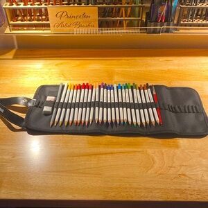 Windsor & Newton - Watercolor Studio Pencil 26, Niji Roll & eraser NWOT